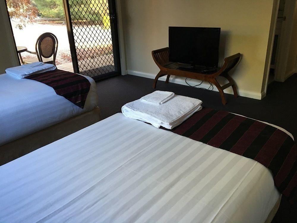 Hillview Farmstay Gundagai Buitenkant foto