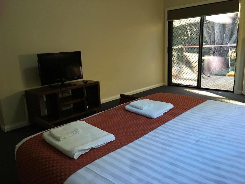 Hillview Farmstay Gundagai Buitenkant foto