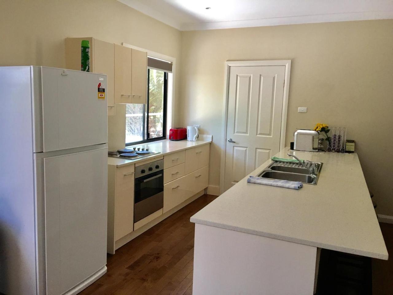 Hillview Farmstay Gundagai Buitenkant foto